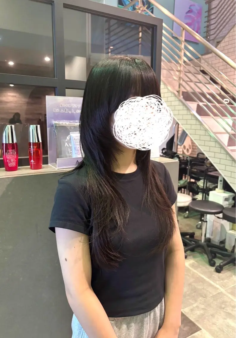 ロング 顔周りカット ハッシュカット 韓国風ヘア レイヤーカット ロング カット 🫧古田 穂香🫧カットモデルのヘアスタイル