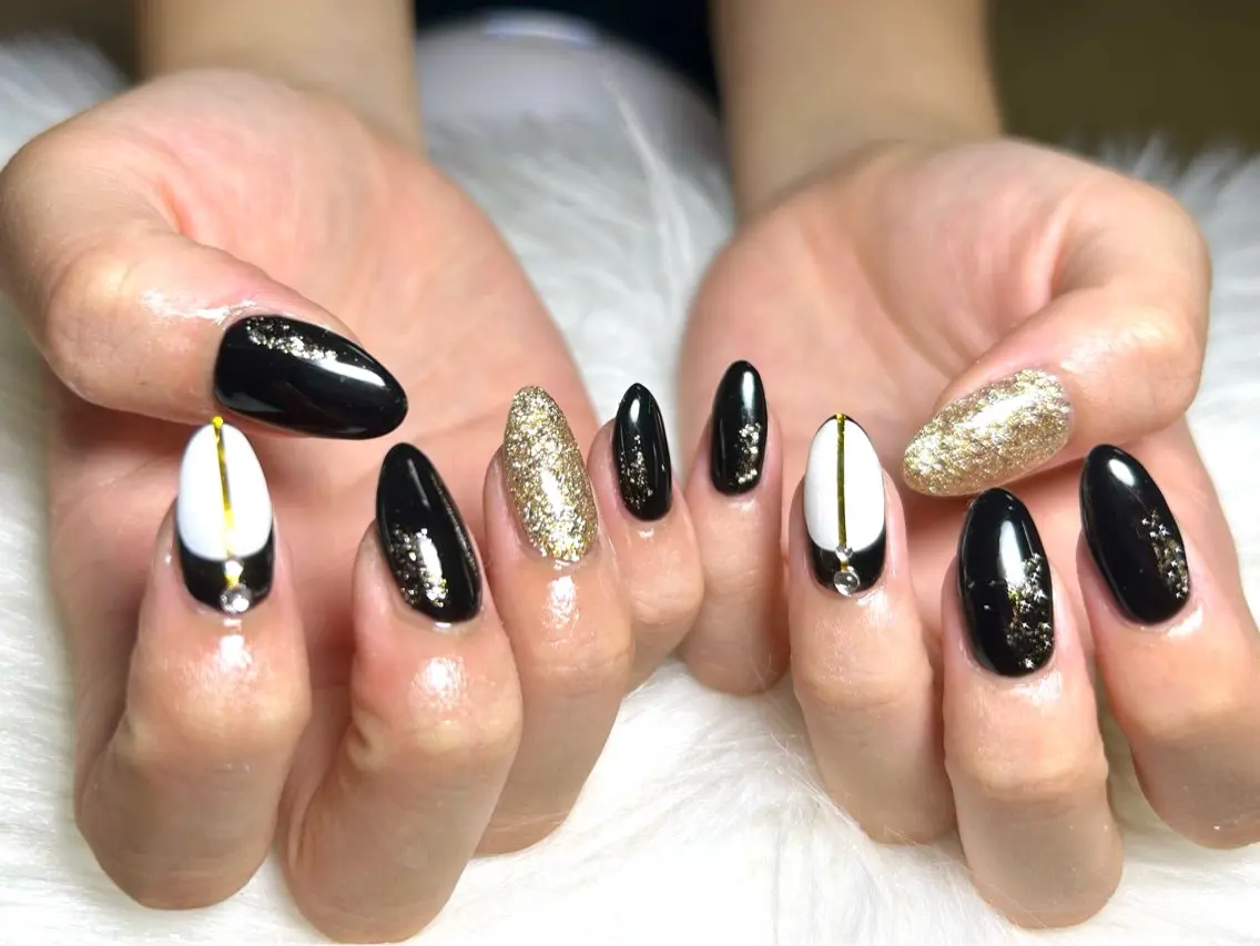 セミロング ハンドネイル nail salon Renardのネイルデザイン