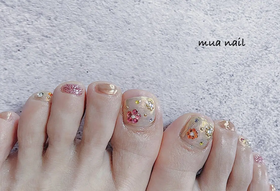 ネイル フットネイル キラキラネイル ミラーネイル フットネイル mua nail mikiのネイルデザイン