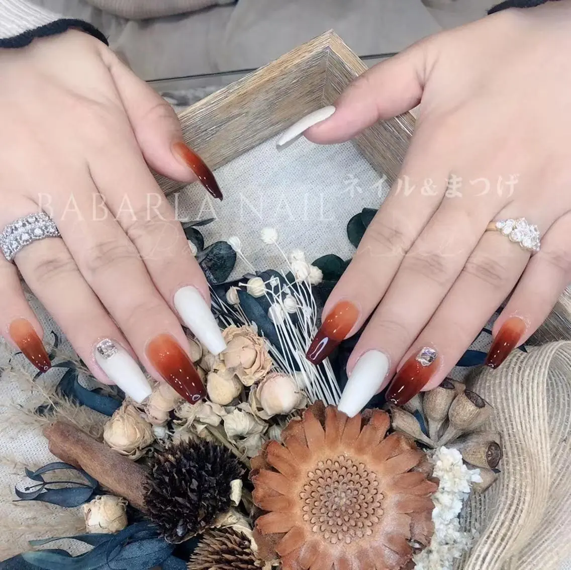 ネイル ブラウン グラデーション Babarla Nailのネイルデザイン