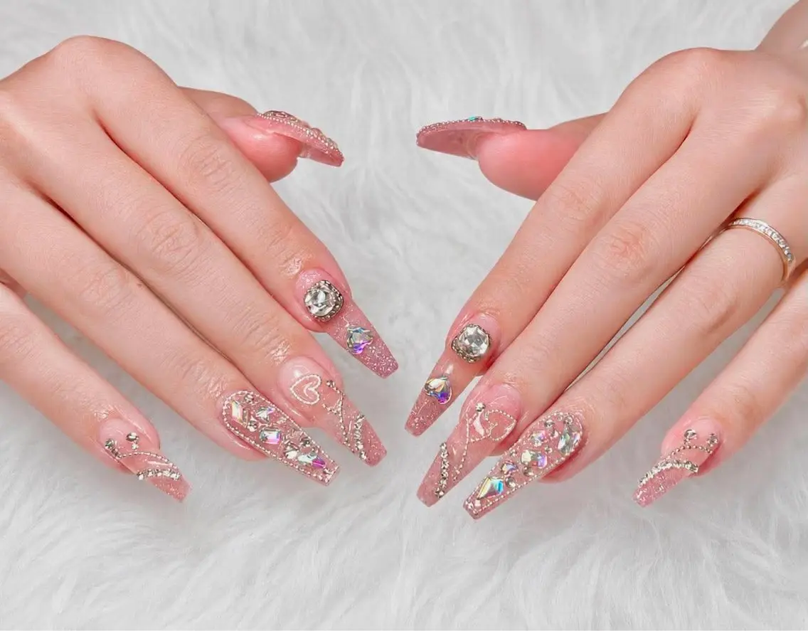 ネイル AURA NAIL🎀💅のネイルデザイン