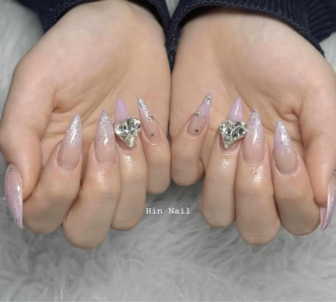 ネイル ハンドネイル HIN NAILのネイルデザイン