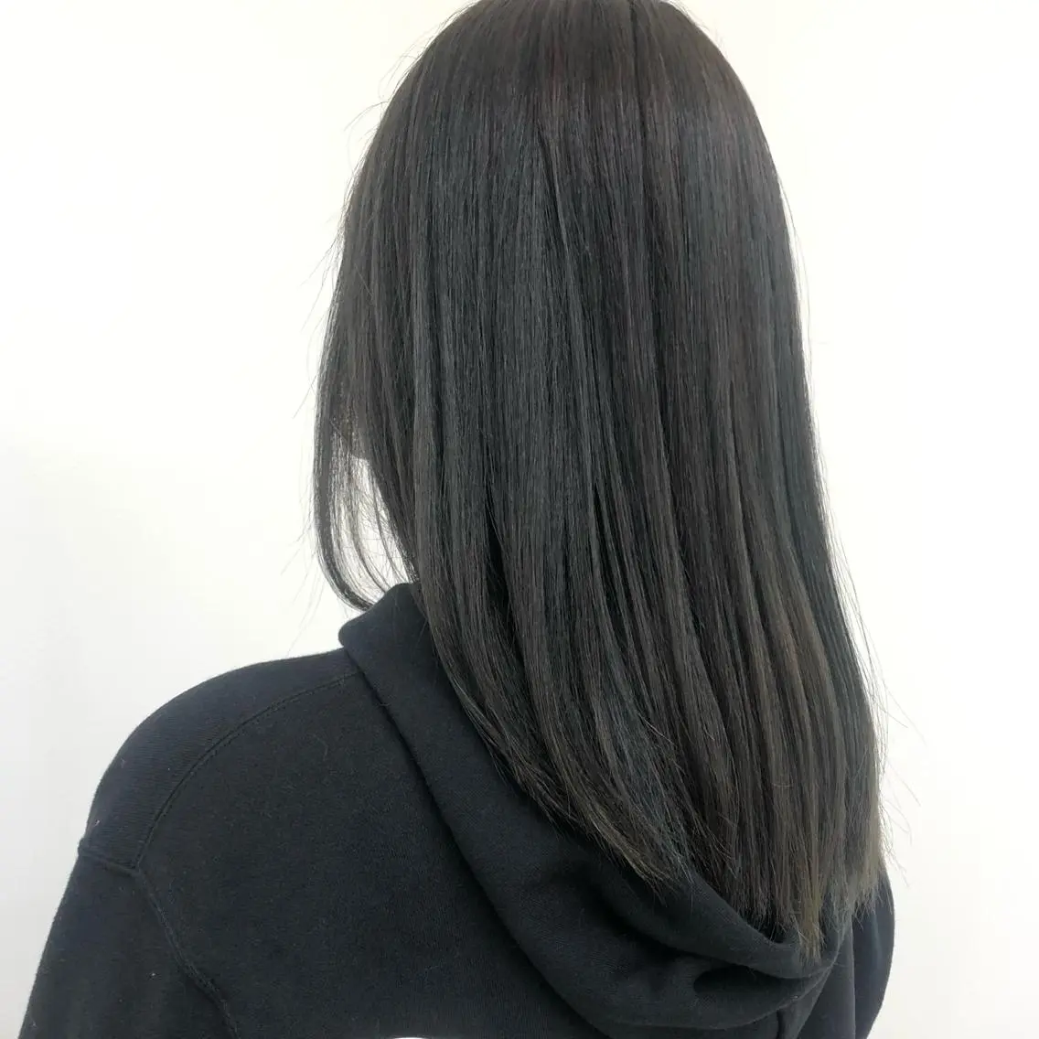 セミロング カラー 堀越 エリのヘアスタイル