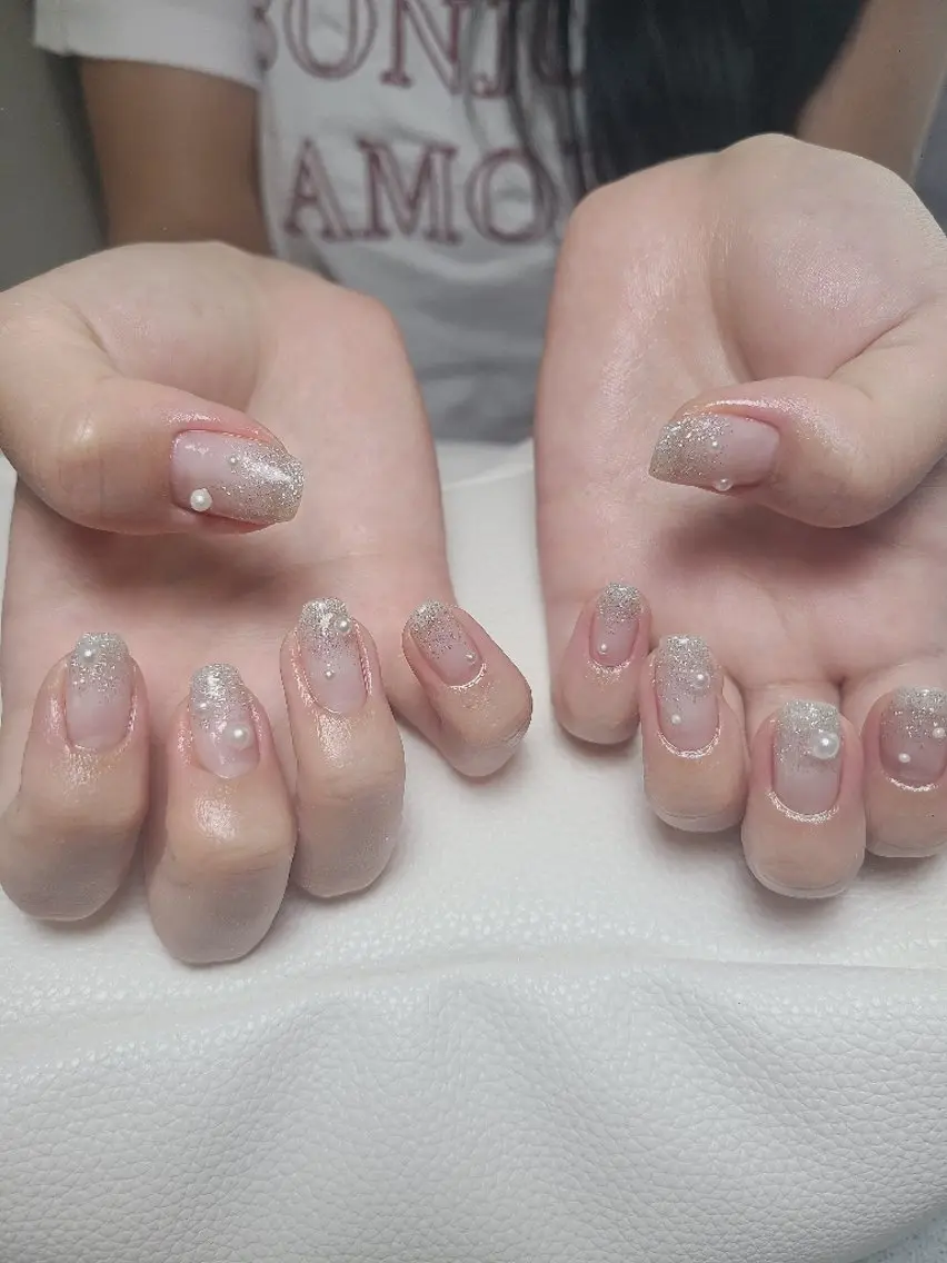 ネイル フラッシュネイル グラデーション キラキラネイル Nailroom3  古屋のネイルデザイン