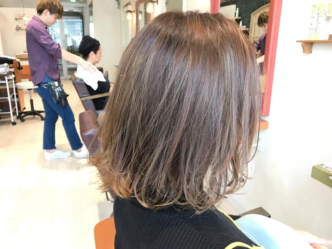 ミディアム カラー ベージュカラー ハイライトカラー ハイライト メンズ指名多数!! 田島史也のヘアスタイル