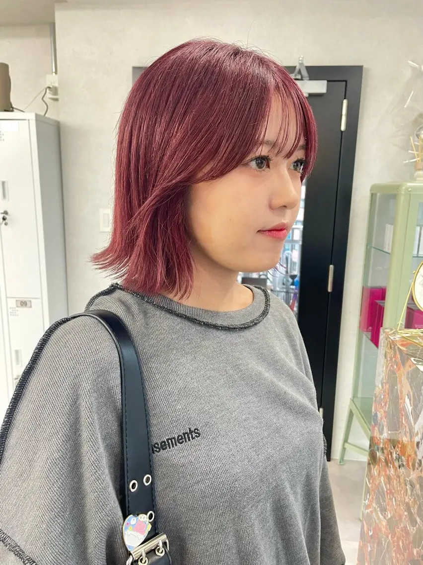 ショート ハイトーンイヤ リングカラー清水隆央のヘアスタイル
