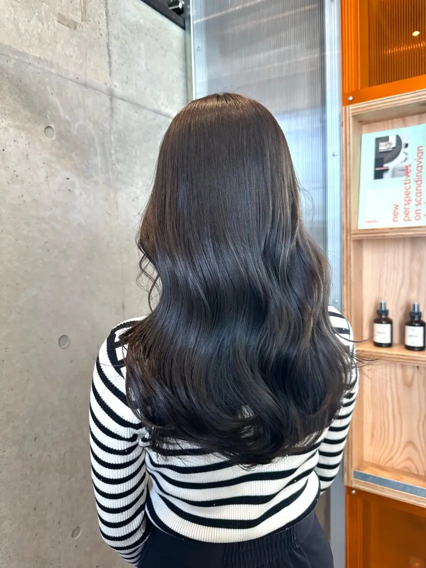 ロング カラー ヘアアレンジ ブリーチ グレージュ ブリーチなしカラー カット ヘアカラー トリートメント REONA🪽✨薬院 レイヤーカット🫧のヘアスタイル