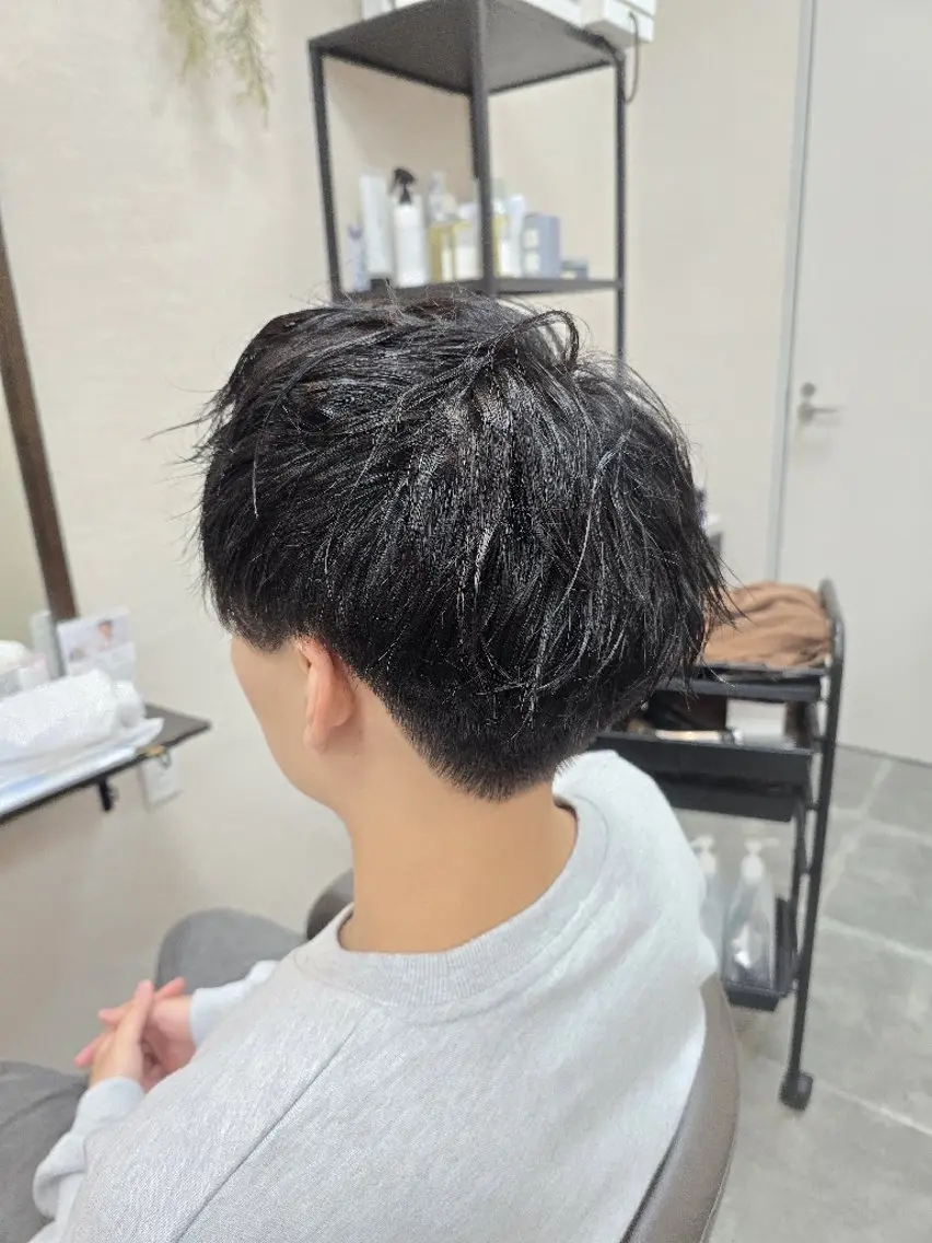 パーマ ミディアム メンズ ミディアムパーマ フェードカット メンズハイライト メンズインナーカラー メンズパーマ カット ヘアカラー パーマ 石川(park) ジェウンのヘアスタイル