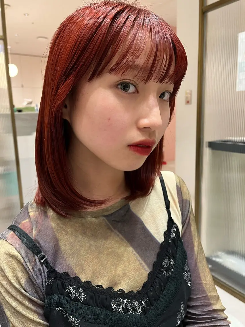 ミディアム カラー 顔周りカット 似合わせカット 柴田礼空/顔まわり カット/レイヤーのヘアスタイル