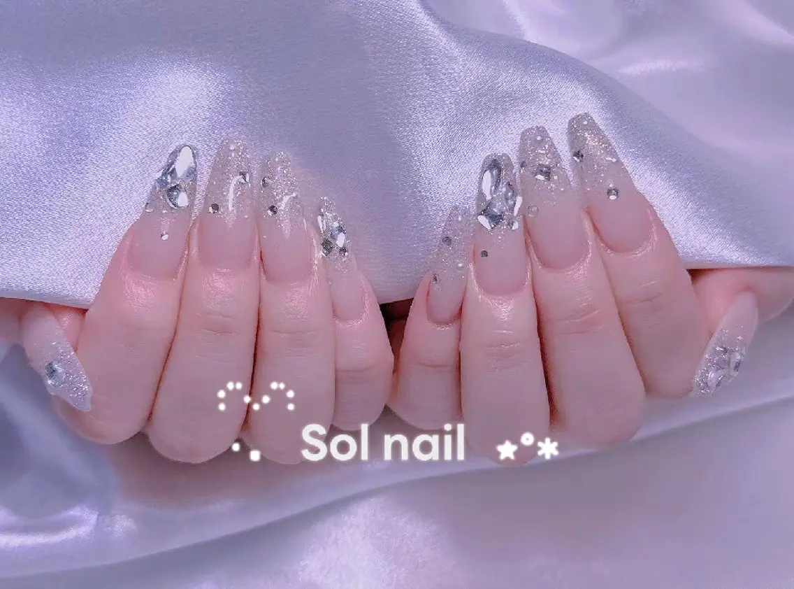 ネイル ハンドネイル ハンドケア Sol Nail ミネのネイルデザイン