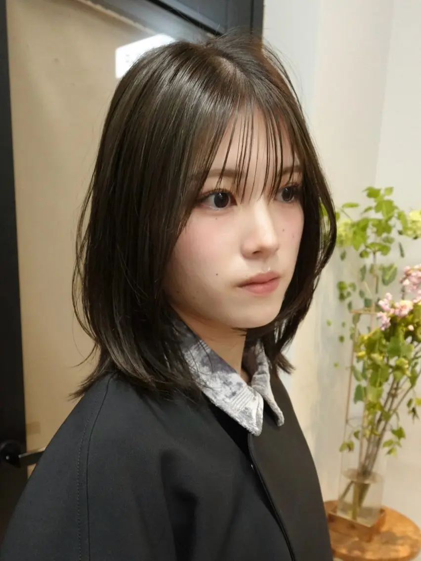 ミディアム カット ヘアカラー トリートメント 下川 結月のヘアスタイル