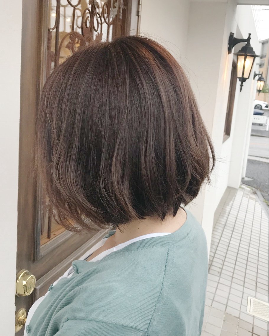 ショート カラー カット ヘアカラー トリートメント 溝口 幾子のヘアスタイル