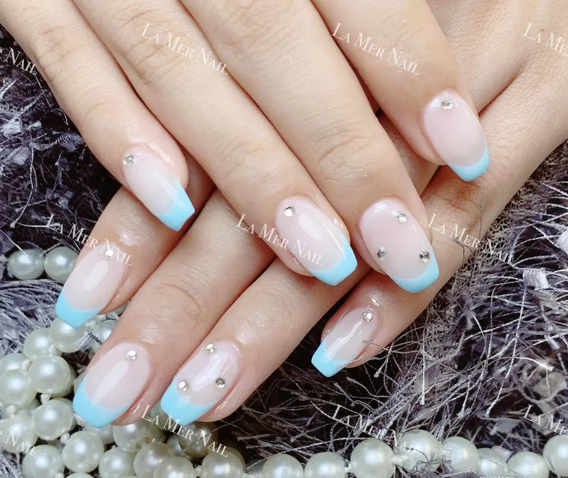 ネイル 🌻 Momoko_のネイルデザイン