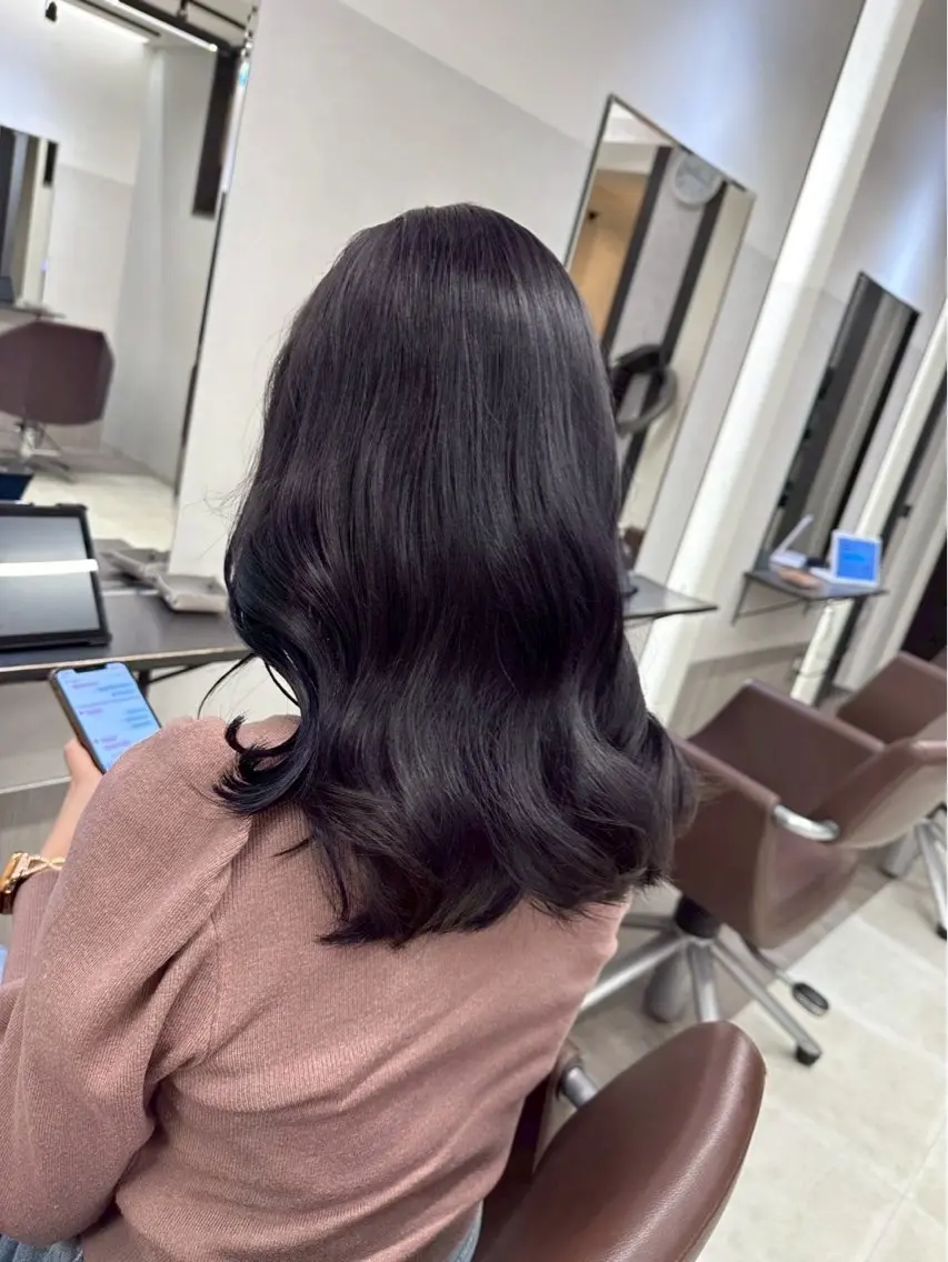 セミロング カラー Maia🦋 博多 透明感カラーのヘアスタイル
