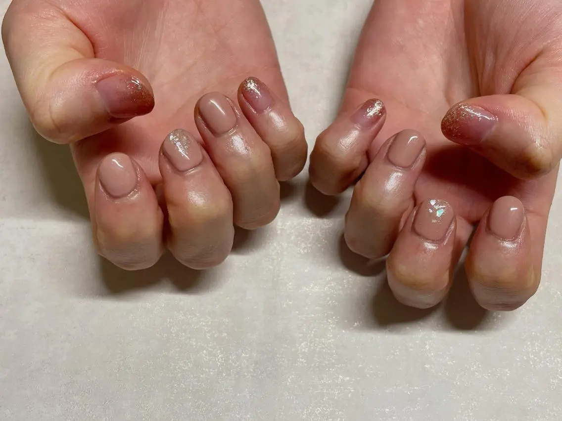 ネイル オーロラネイル フラワーネイル フットネイル フレンチネイル ジェルネイル ハンドネイル mogunail &blowのネイルデザイン