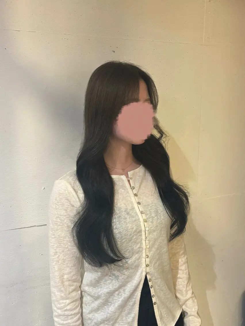 ロング カラー ベージュカラー オリーブベージュ ヘアカラー e’s中目黒/ あかりのヘアスタイル