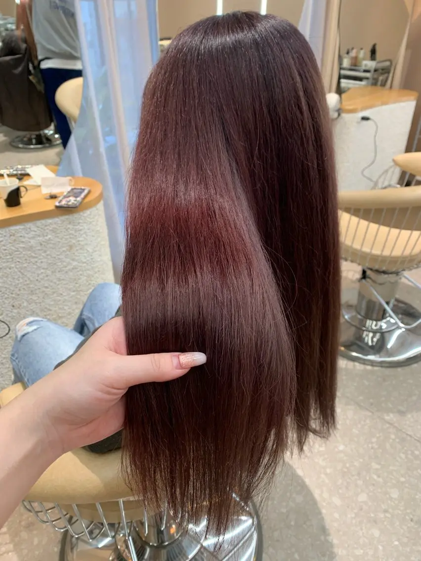 セミロング カラー 💖クボ モモ💖のヘアスタイル
