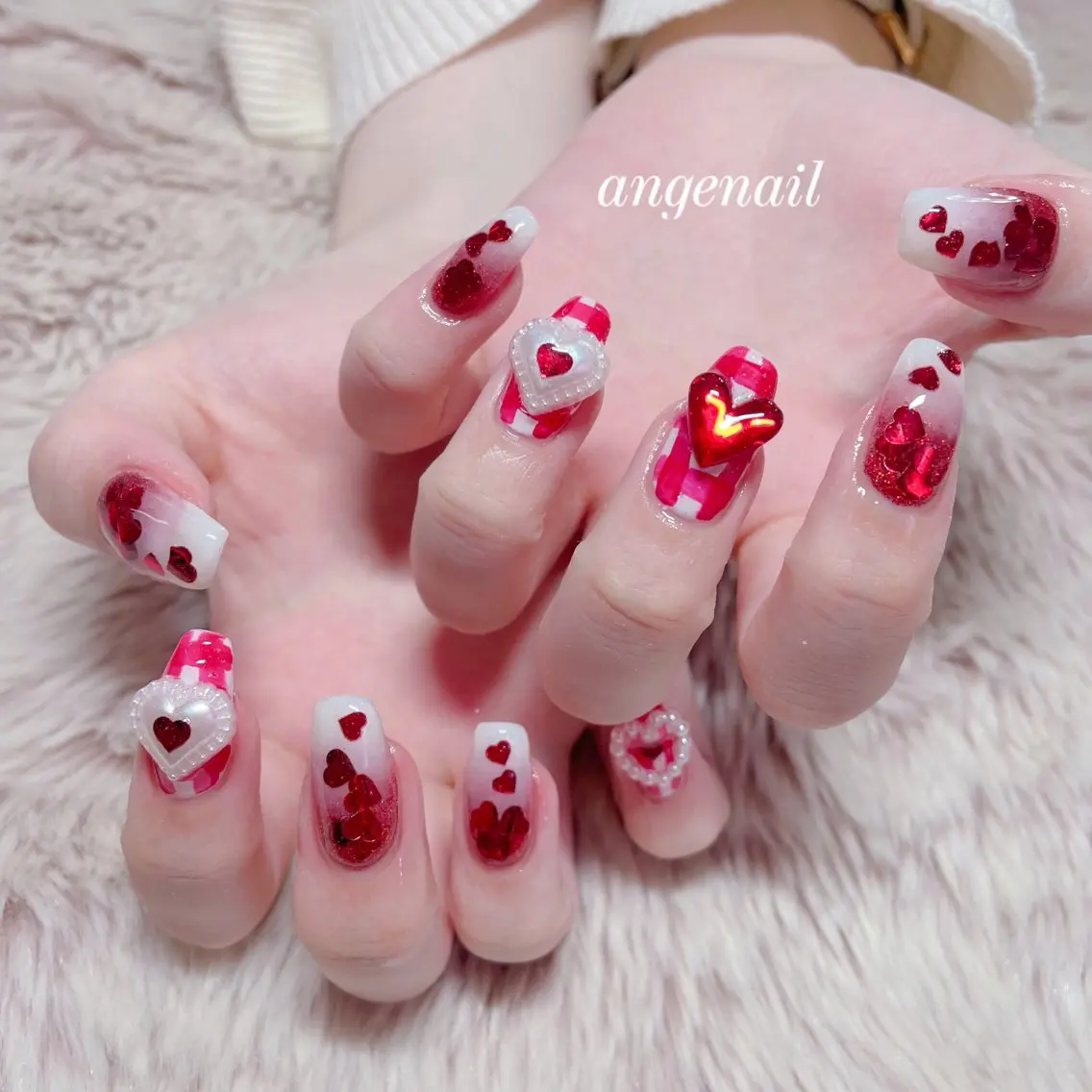 ネイル ハンドネイル オーナーネイリスト MAKIのネイルデザイン