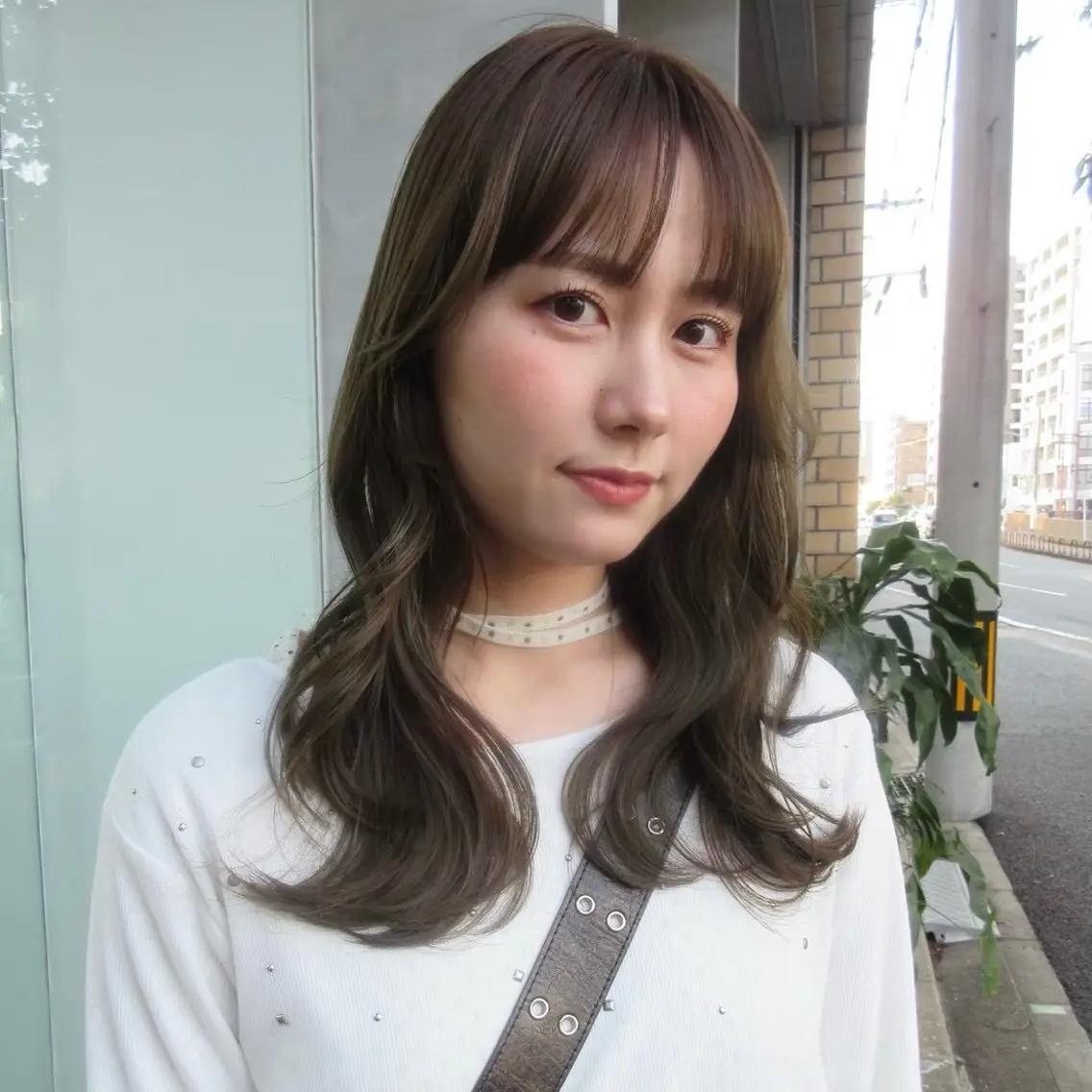 セミロング カラー ベージュカラー オリーブカラー カット ヘアカラー トリートメント qpula クプラのヘアスタイル