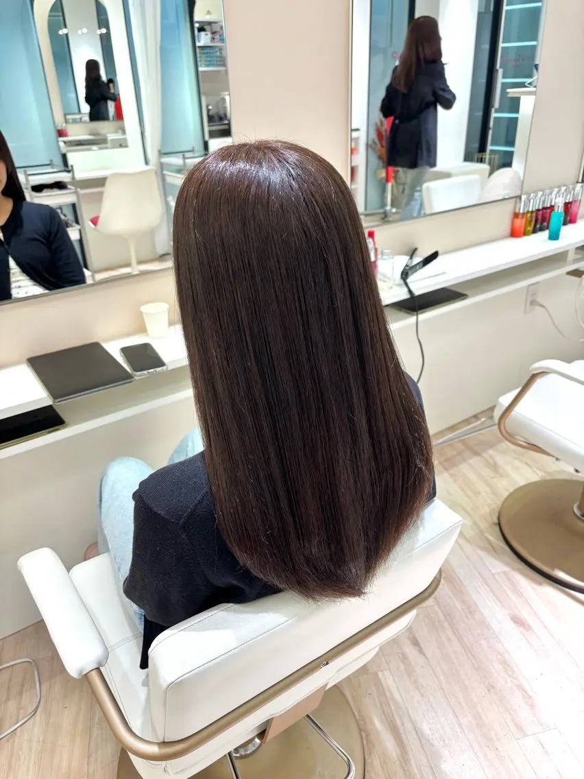 セミロング カラー ヘアカラー ParveMix 岡本えりかのヘアスタイル