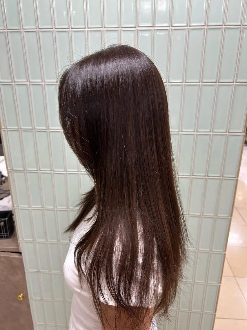ロング カラー 秋山 果凜のヘアスタイル
