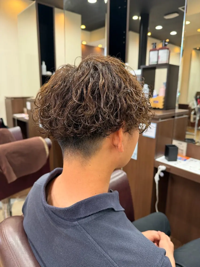 パーマ メンズ メンズパーマ ツイストスパイラルパーマ スパイラルパーマ カット パーマ 仲井 充のヘアスタイル