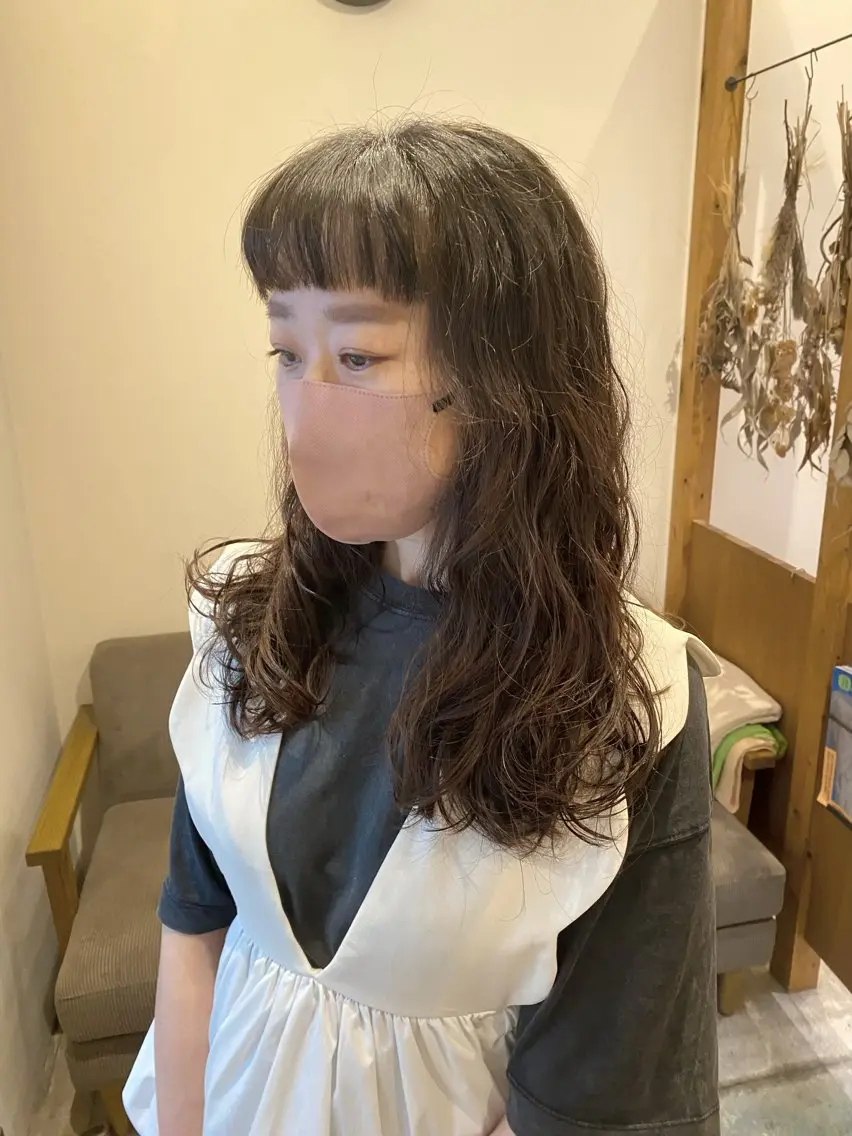 ロング パーマ カット パーマ トリートメント ENIF ヤマグチアツコのヘアスタイル