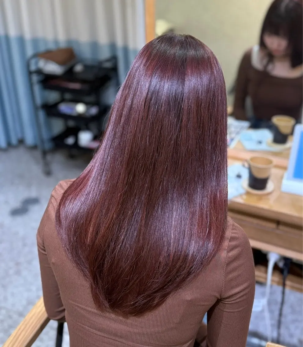 カラー 🩵🫧mei mei 🫧🩵のヘアスタイル
