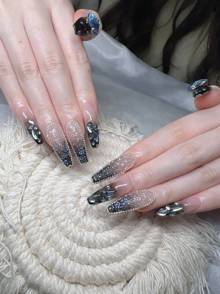 ネイル 長さ出し グラデーション 卒業式 キラキラネイル マグネットネイル ハンドネイル Lee Nailsのネイルデザイン