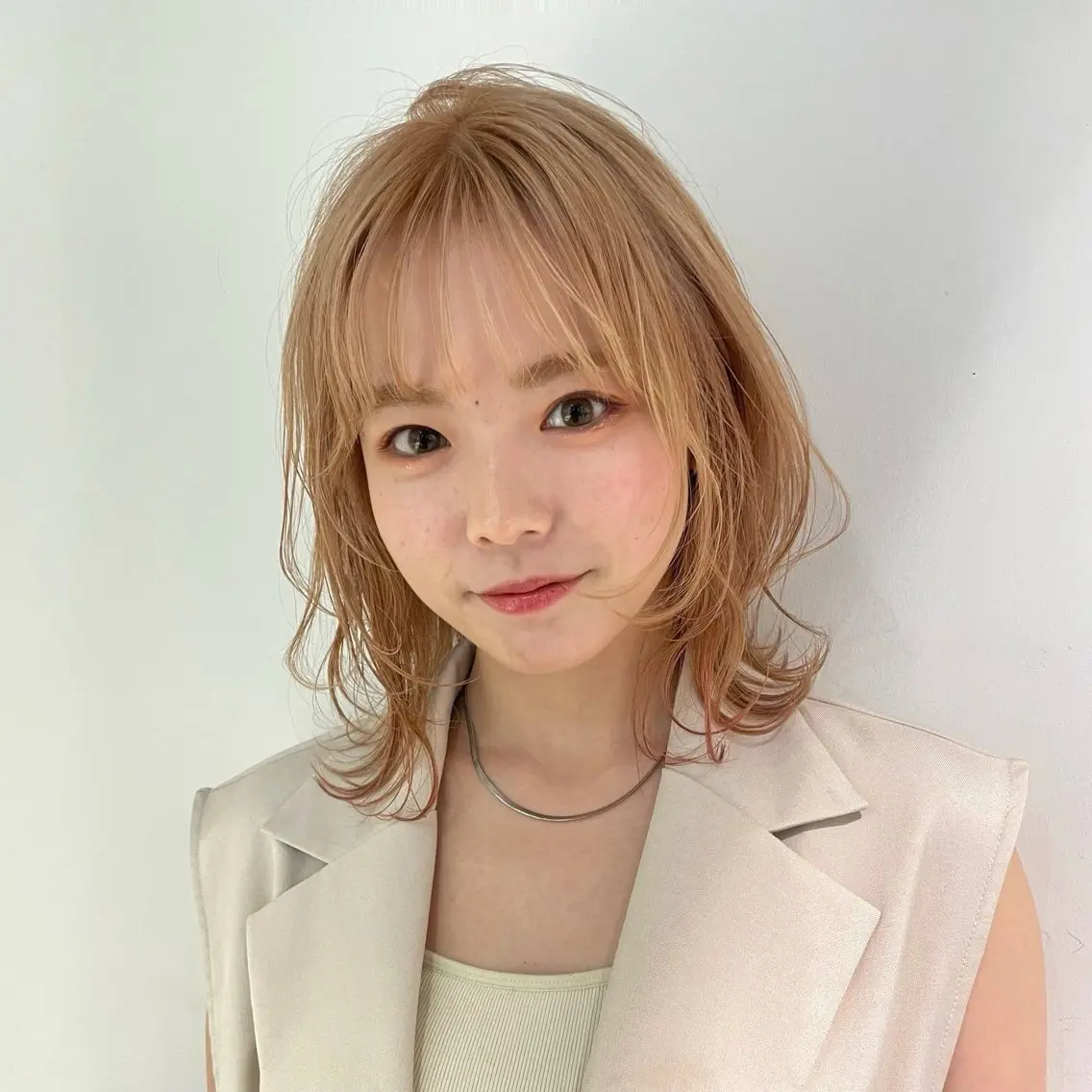 ミディアム カラー ヘアカラー トリートメント akira iconのヘアスタイル