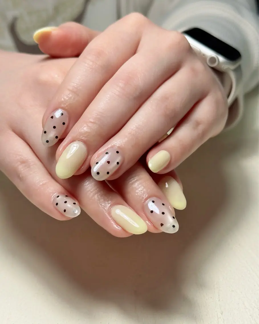 ネイル ハンドネイル Tiny Glowのネイルデザイン