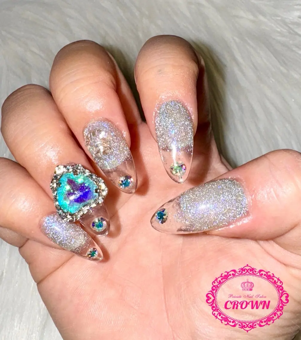 ネイル CROWN プライベートサロンのネイルデザイン