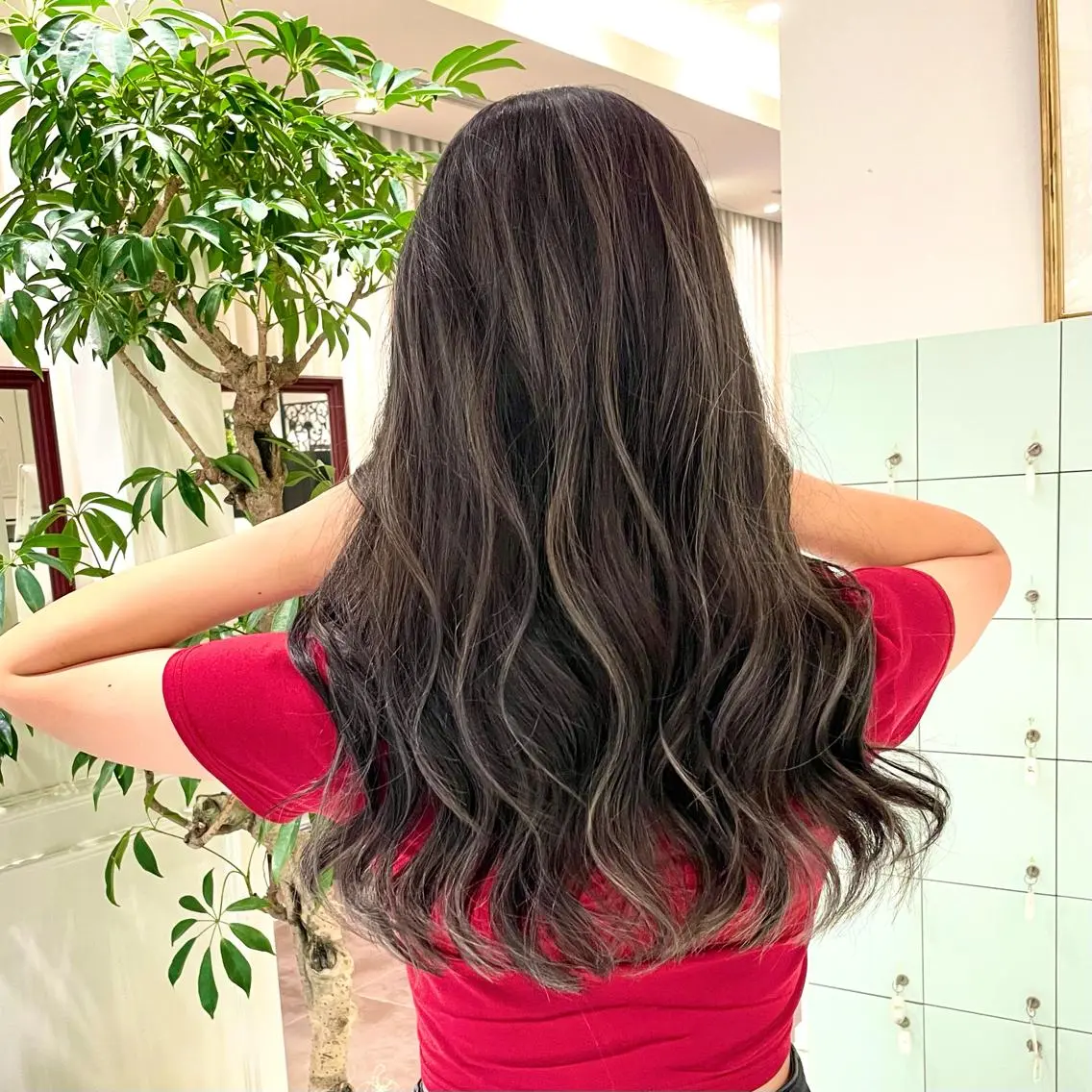 ロング カラー ヘアアレンジ 🧸ハイトーン🧸 ゆっきー🧸のヘアスタイル