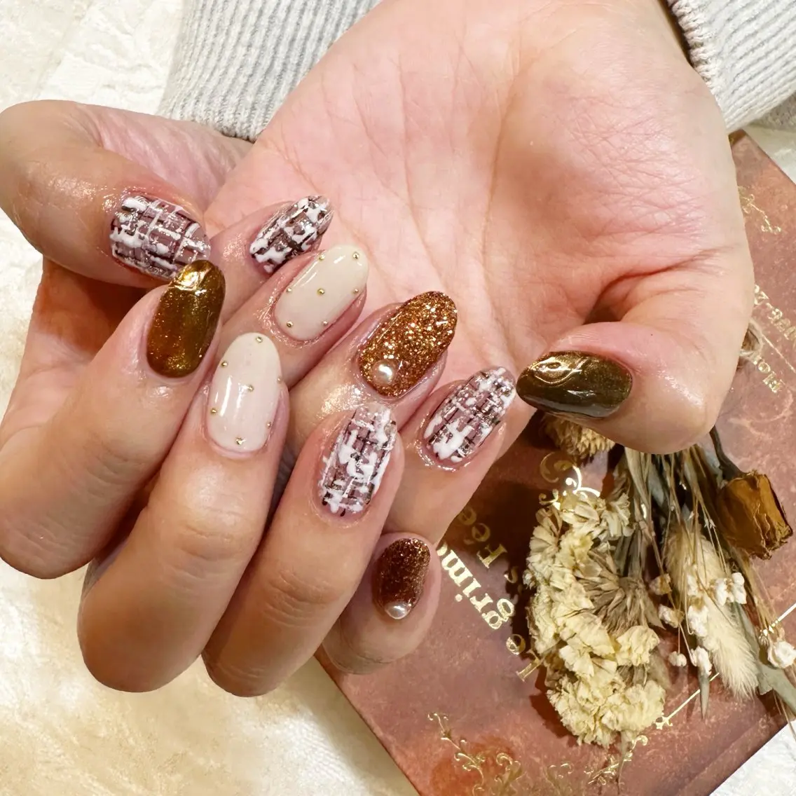 ネイル ツイードネイル nailist yuiのネイルデザイン