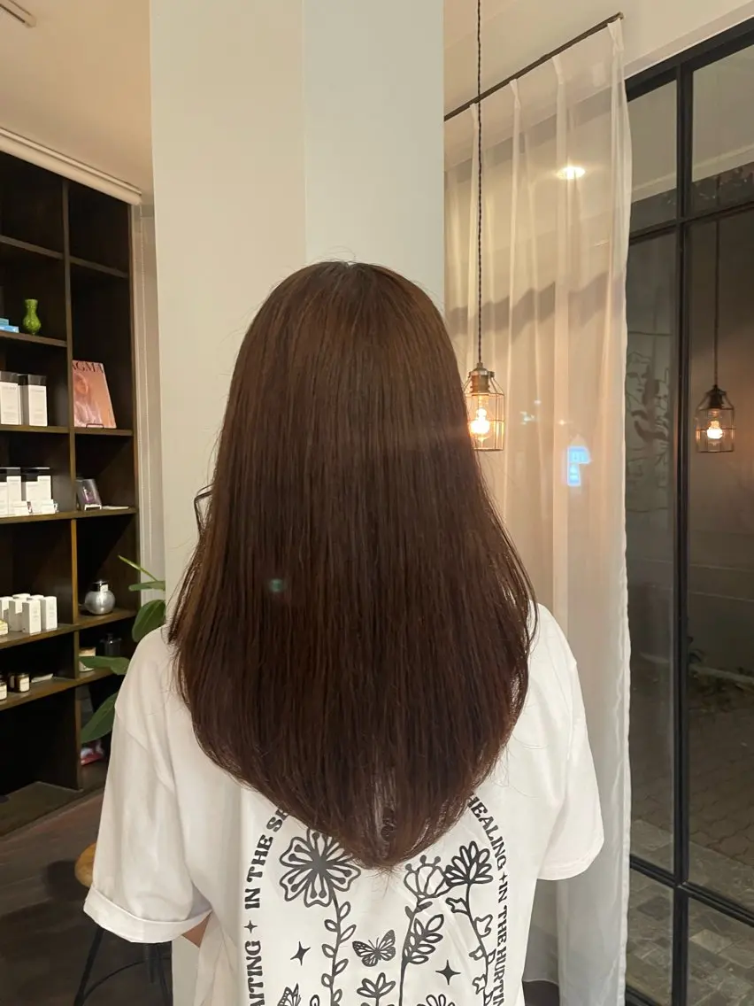 ロング レイヤーカット 西野 優夏のヘアスタイル