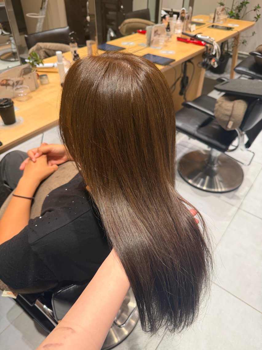 ロング ヘアカラー トリートメント ヘアセット 葵海🤎 艶カラー/縮毛矯正のヘアスタイル
