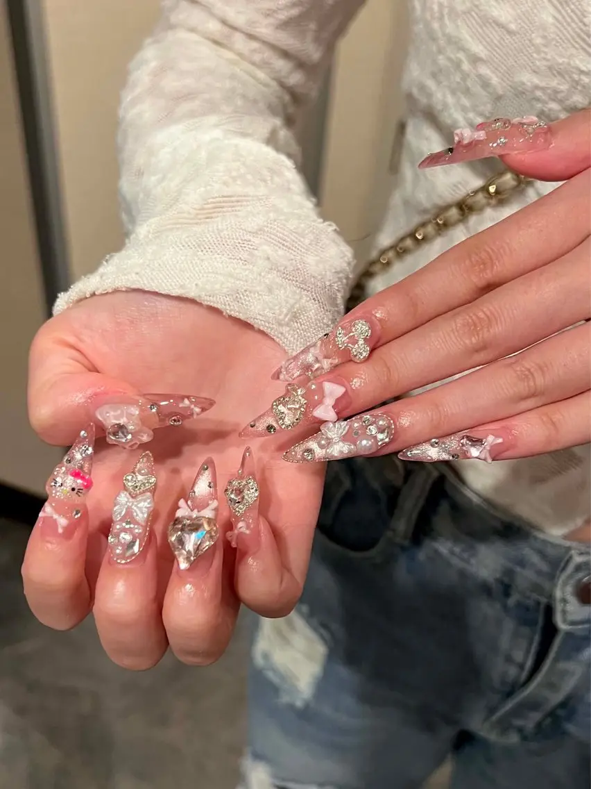 ネイル アートネイル ジェルネイル 韓国ネイル ニュアンスネイル ハンドネイル Luna Nail.Novaのネイルデザイン