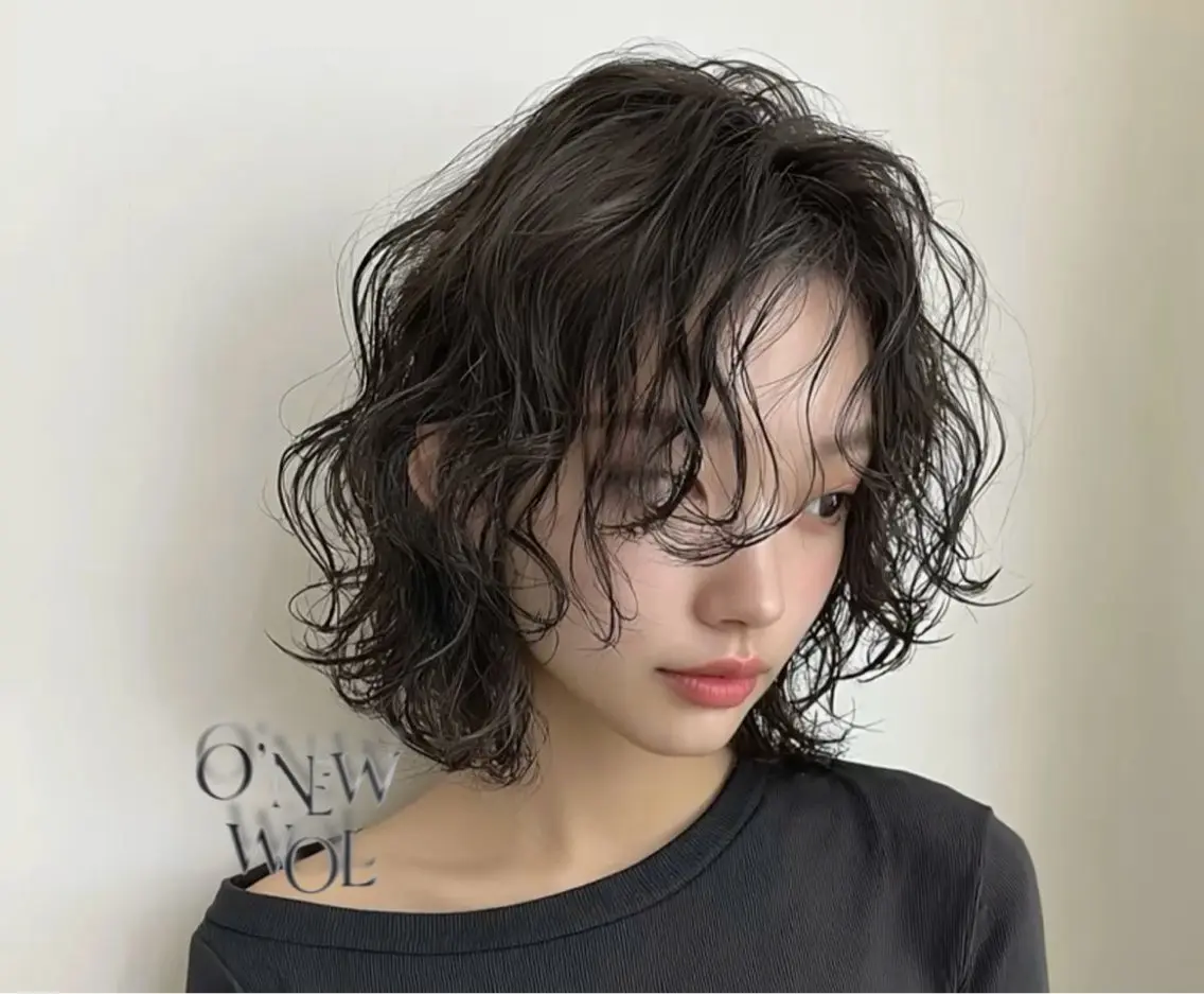 ミディアム パーマ ニュアンスパーマ 🫧山﨑 真歩🫧のヘアスタイル