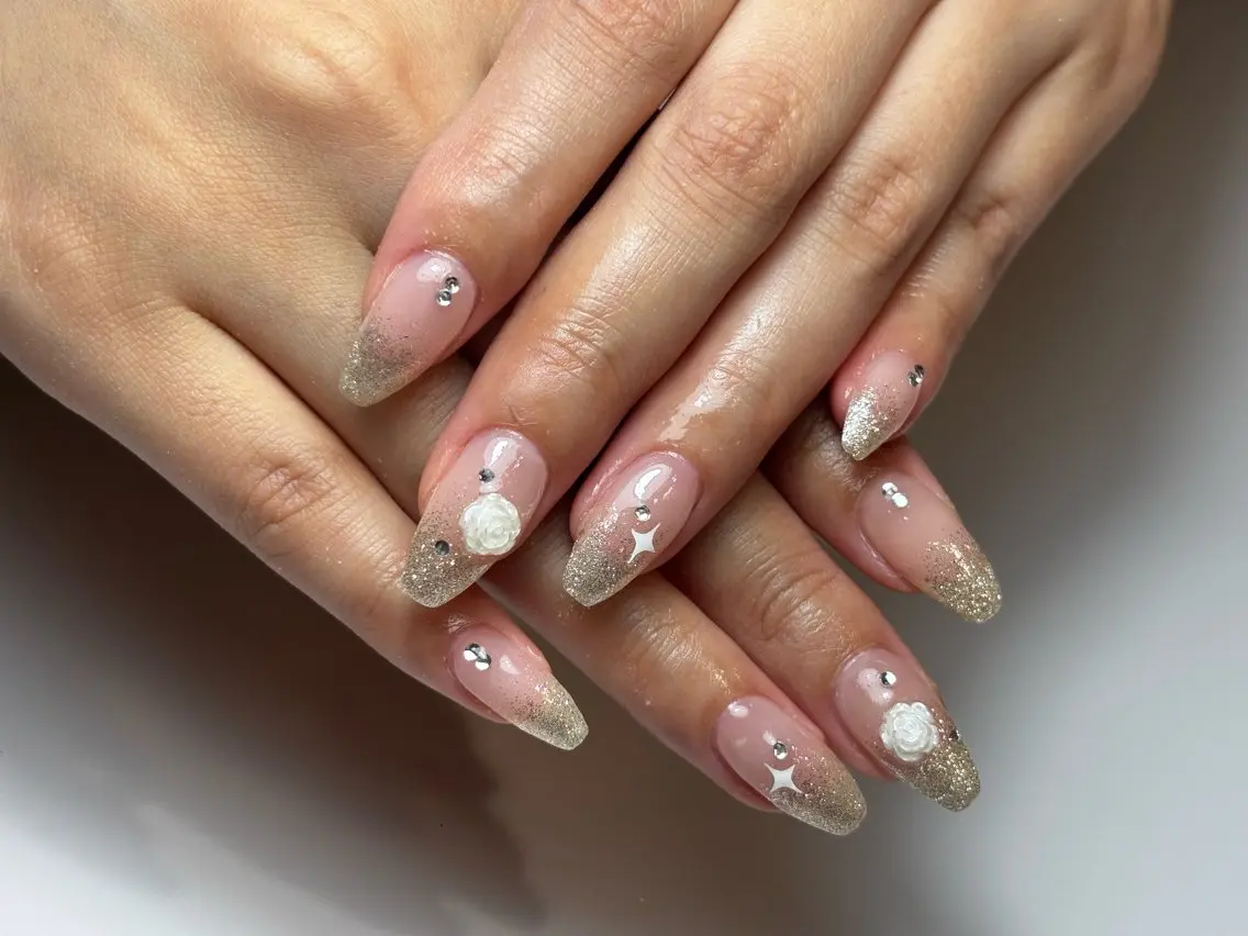 ネイル ガーリー グラデーション キラキラネイル ラメ(グリッター) ピンク ハンドネイル D.d nail Rina✨のネイルデザイン