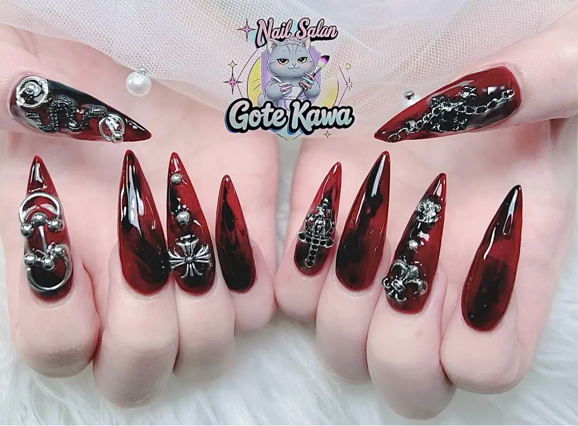 ネイル アートネイル キラキラネイル スカルプネイル ハンドネイル ハンドケア Gote Kawa nail salonのネイルデザイン