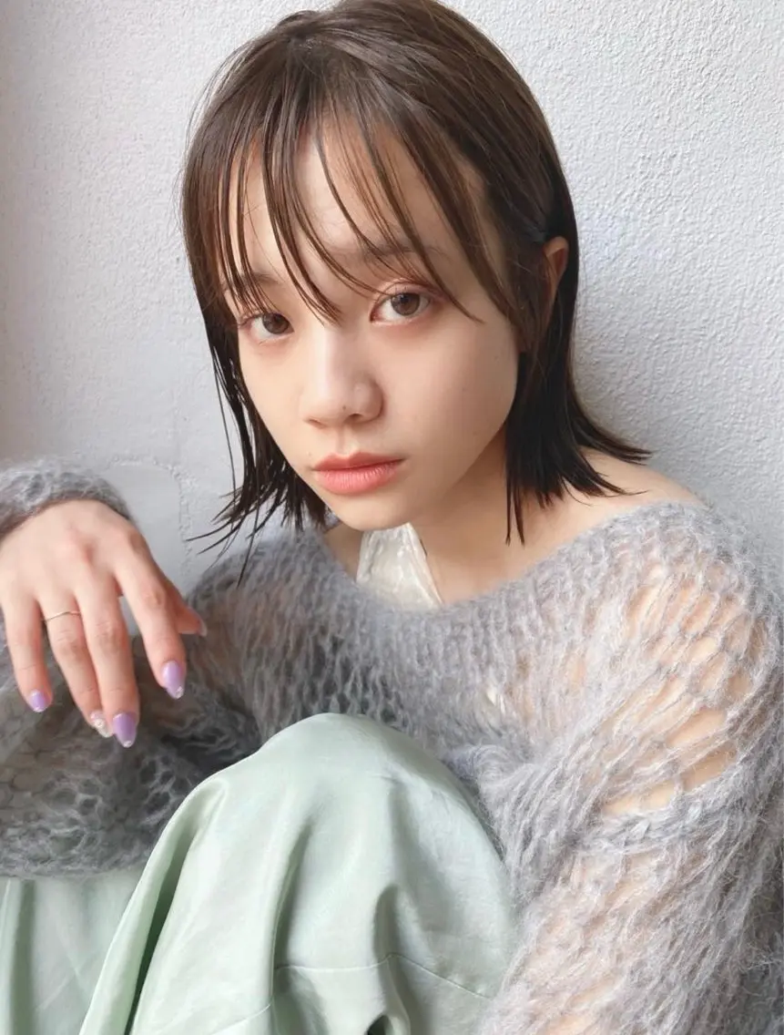 カラー SOLAS 緑地公園店のヘアスタイル