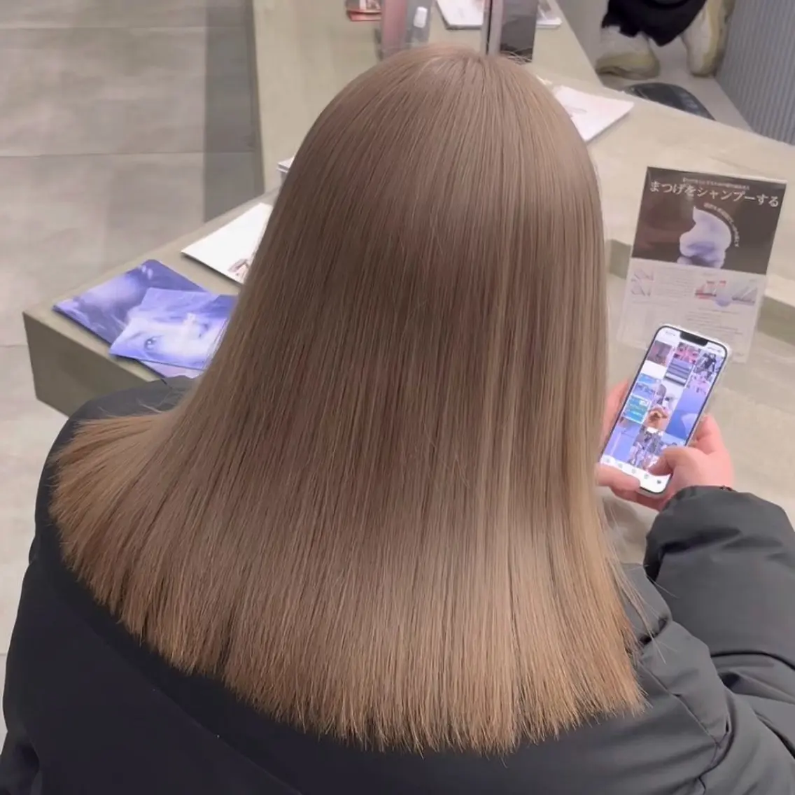 ミディアム 顔まわりレイヤー 外国人風カラー レイヤーカット トリートメント 【レイヤー×透明感 カラー】mayaのヘアスタイル