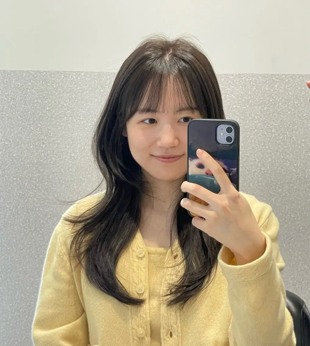 ロング ハッシュカット 韓国風ヘア レイヤーカット カット ヘアカラー トリートメント ❤︎︎韓国ヘア❤︎︎ 𝑺𝒉𝒊𝒉𝒐のヘアスタイル