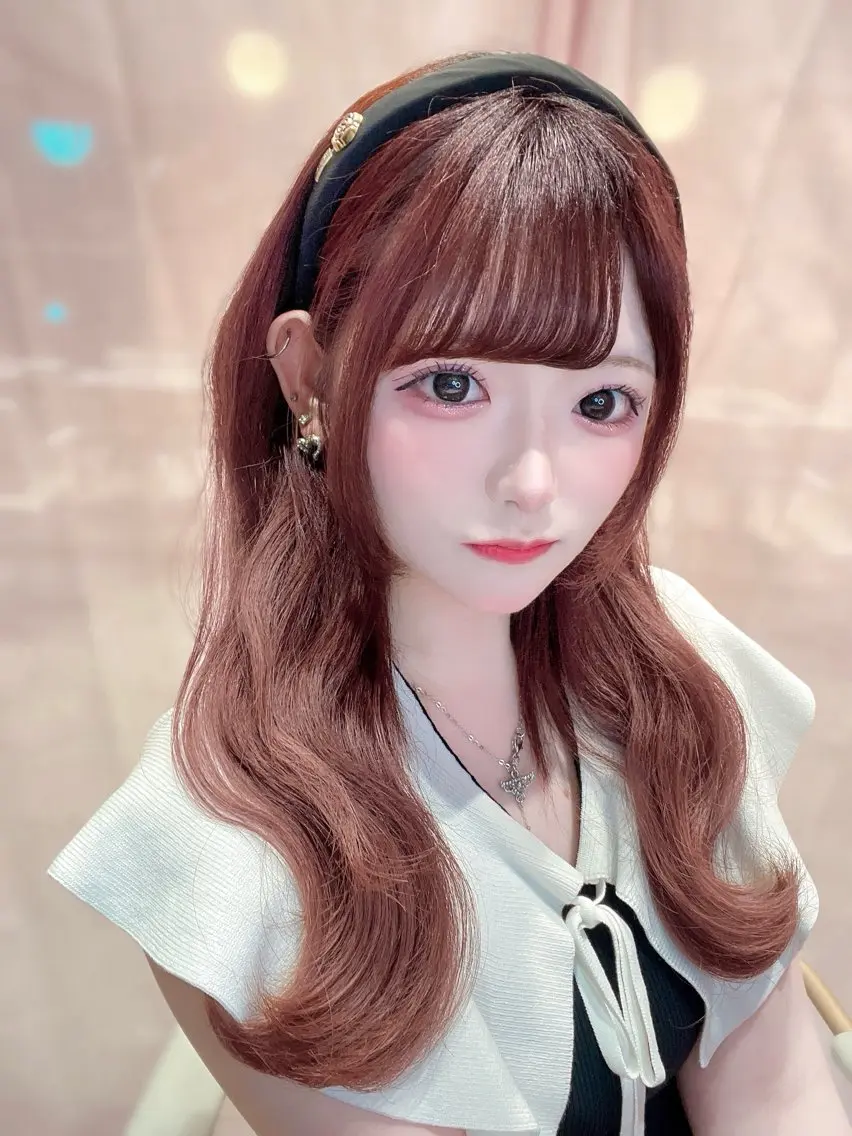 セミロング カラー カット ヘアカラー トリートメント ヘッドスパ ヘアセット 韓国ヘア/レイヤー/ 顔まわり/りょーとのヘアスタイル