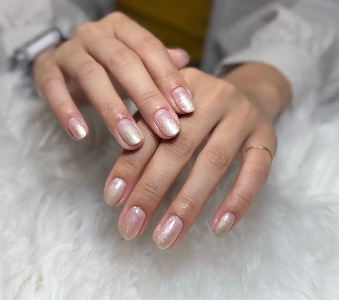 ネイル オーロラネイル チークネイル フットネイル フレンチネイル ジェルネイル ハンドネイル Nichi Nailsのネイルデザイン