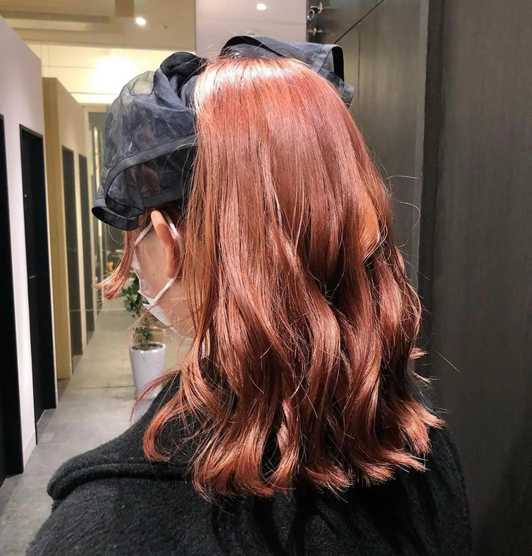 セミロング カラー ヘアアレンジ メンズ キッズ メンズハイトーン ハイトーンカラー 顔周りカット カット ヘアカラー トリートメント stylist 🌸 kana.のヘアスタイル
