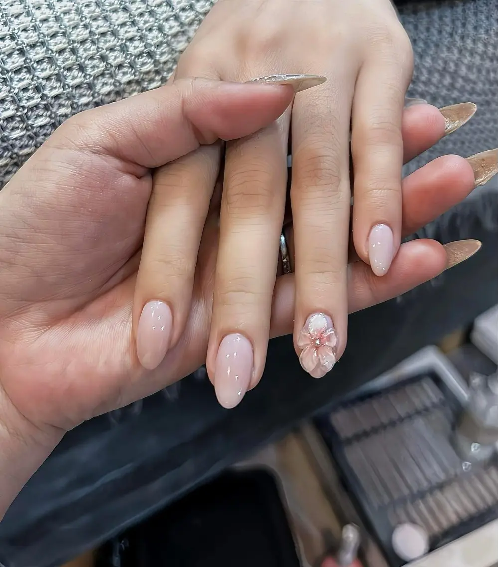 ネイル チークネイル ドット フットネイル フレンチネイル グラデーション ハンドネイル HANA 川越東口ネイルサロンのネイルデザイン