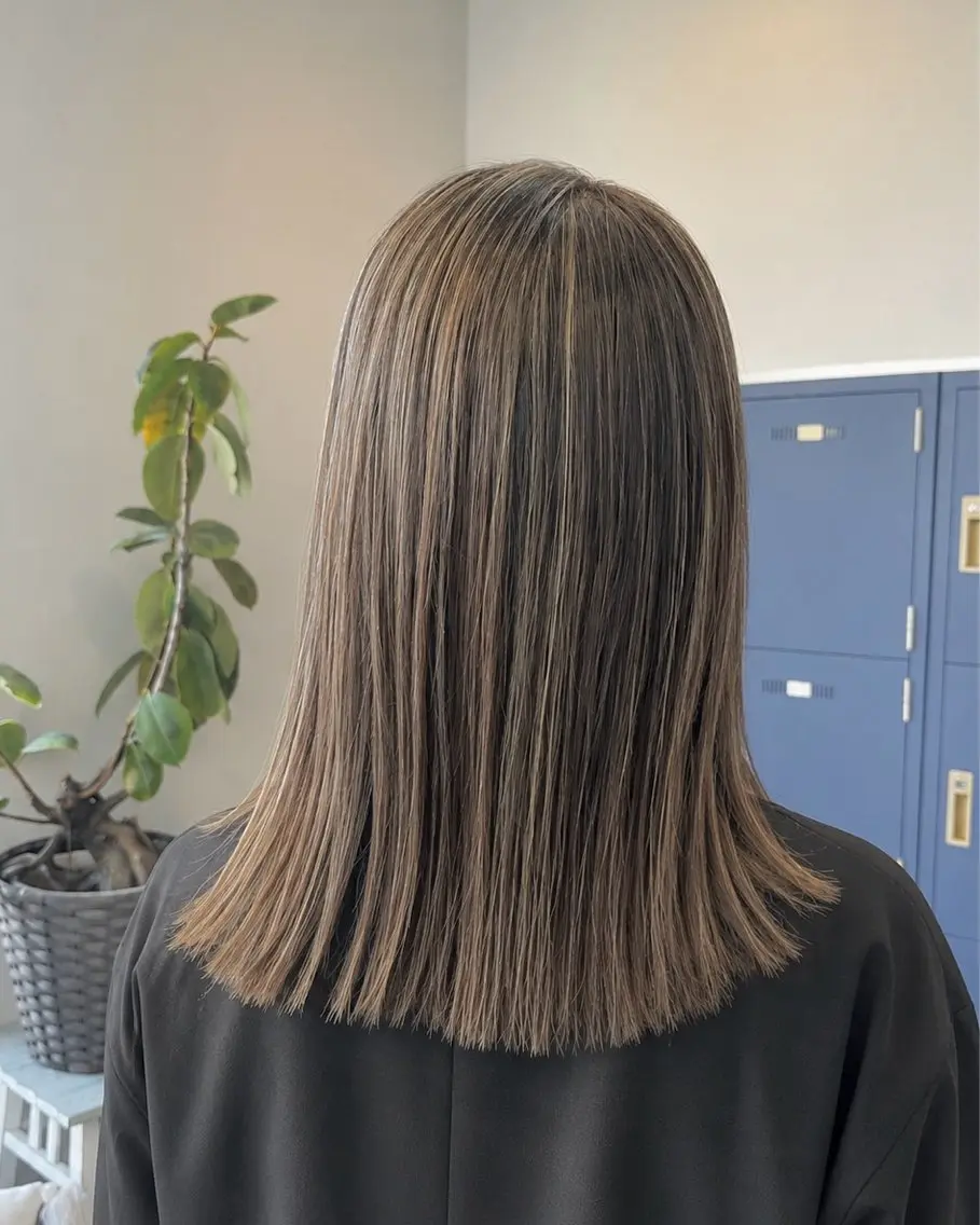 ミディアム Repose AMIのヘアスタイル