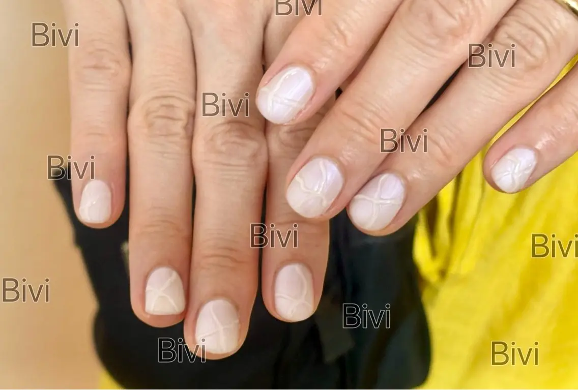 ネイル シンプルネイル ハンドネイル ハンドケア ♡Bivi♡自爪に 優しいネイルサロンのネイルデザイン