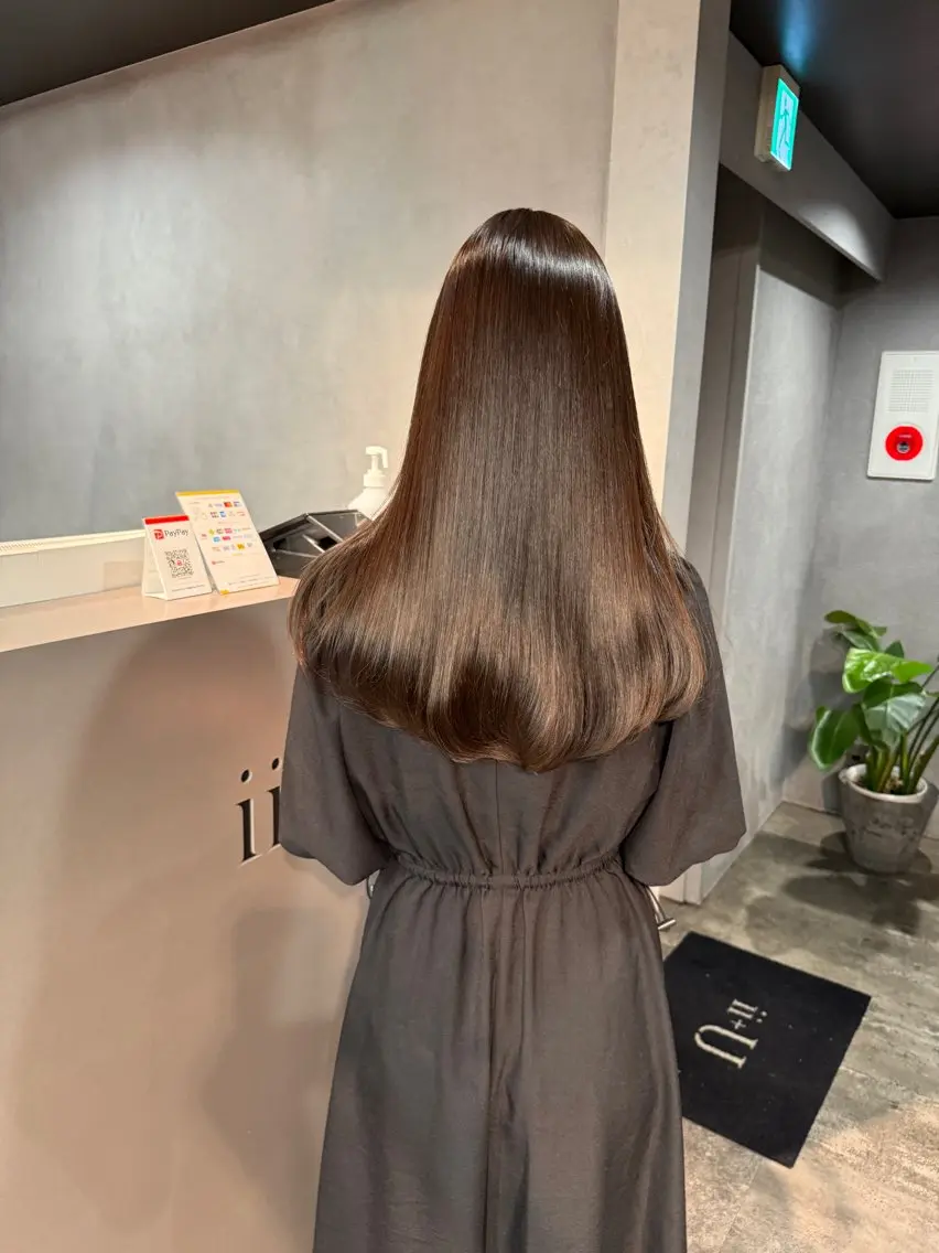 セミロング 岡田 大樹のヘアスタイル